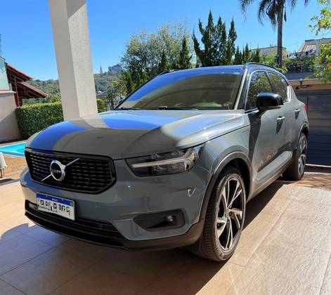 VOLVO XC40 1.5 T5 RECHARGE R-DESIGN GEARTRONIC VOLVO XC40 1.5 T5 RECHARGE R-DESIGN GEARTRONIC